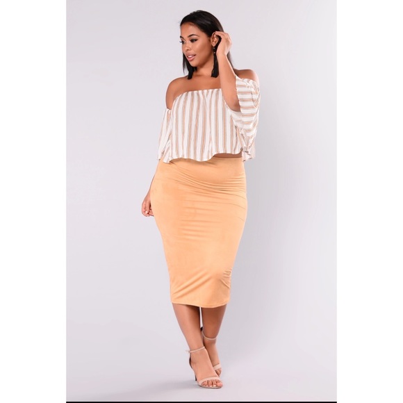 Fashion Nova Stayed For A Suede Skirt - Camel- Sz 3x - Picture 4 of 9